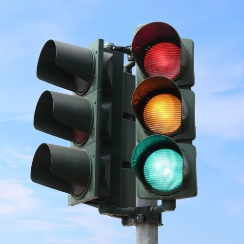 Durable LED Traffic Light Signal for Road Safety – 3 Color Control System
