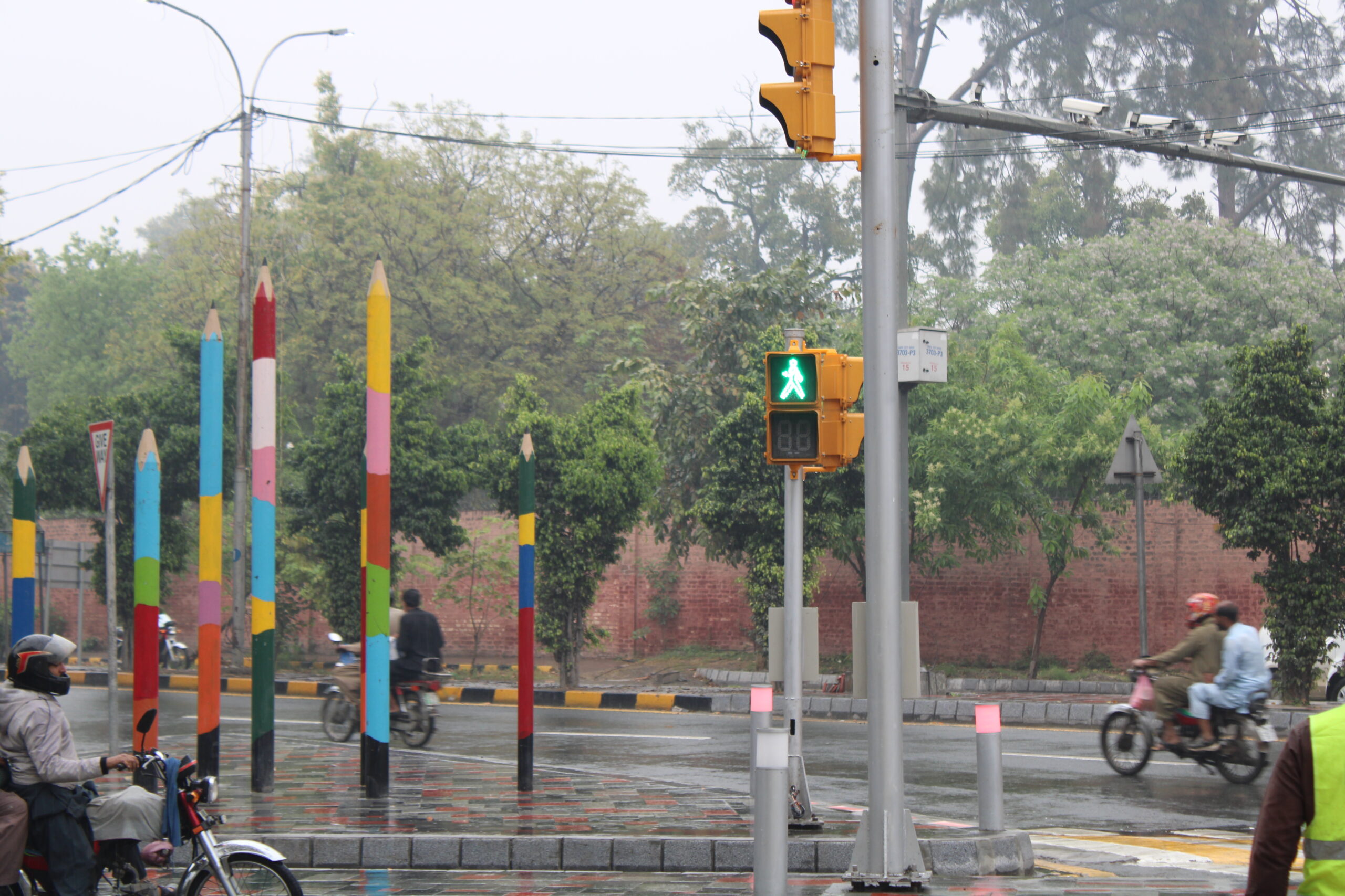 Pelican Signals pedestrian crossing system in Pakistan