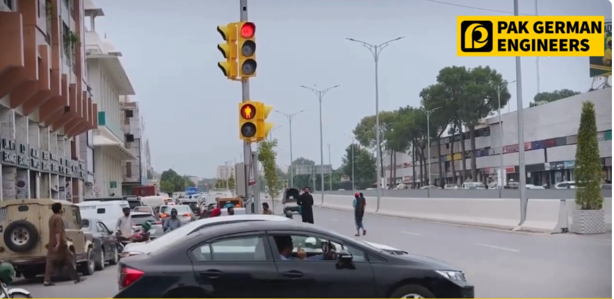 Smart Solar Powered AI Traffic Signal RAWALPINDI